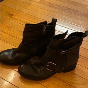 Ankle boots